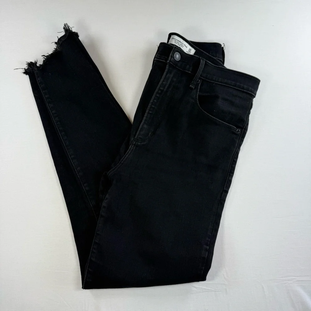 Abercrombie & Fitch Black Frayed-Hem ultra high‎ Jeans